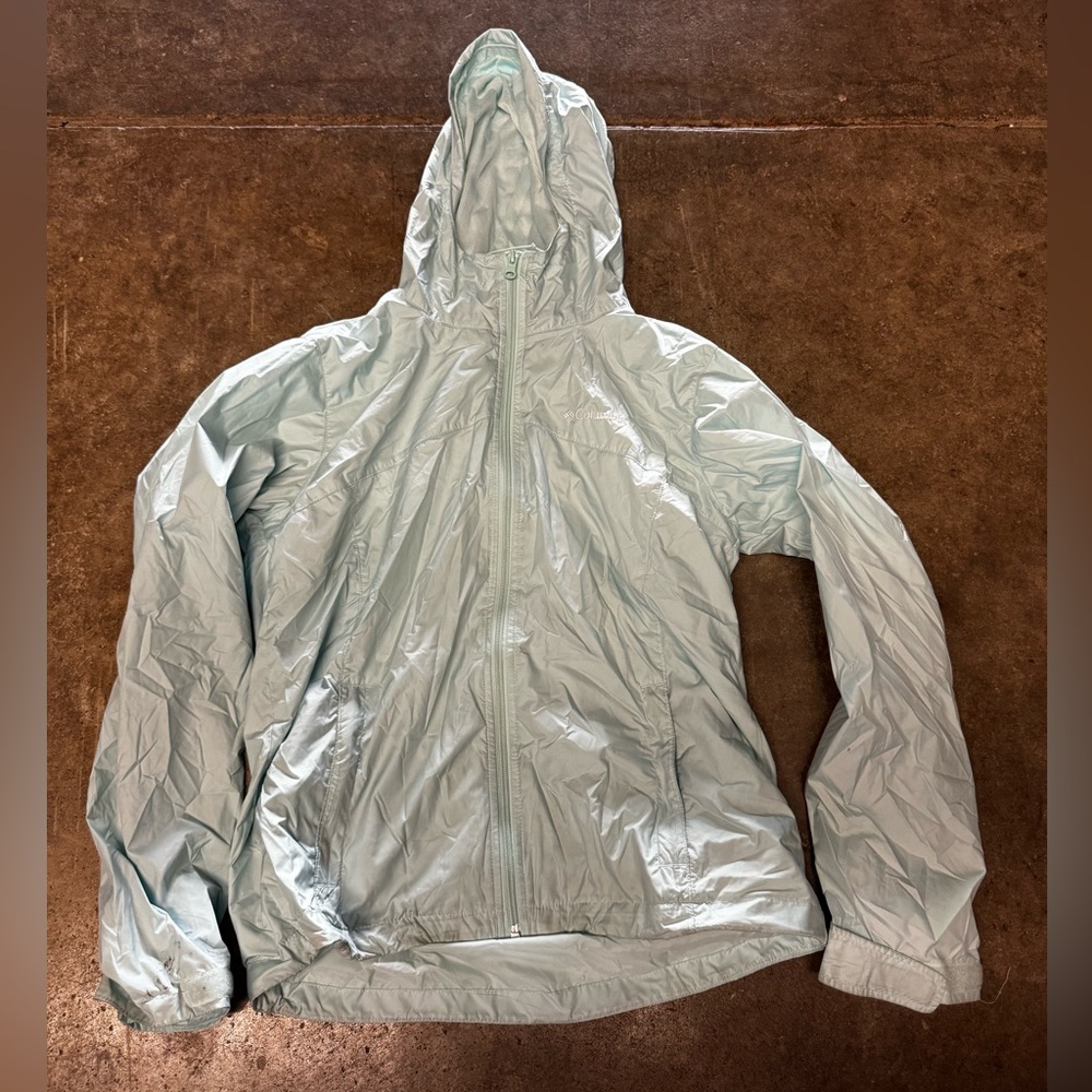 Columbia windbreaker jacket size medium